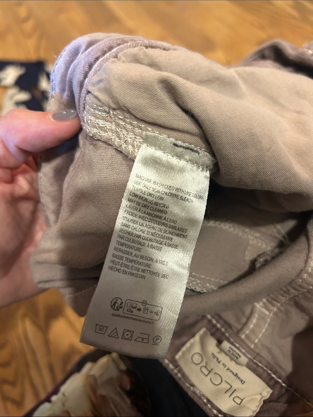 Pilcro high-rise velvet puddle curve pants - Picture 7 of 8